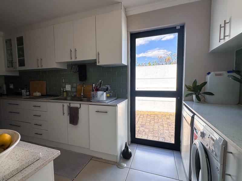 3 Bedroom Property for Sale in Wellway Park East Western Cape
